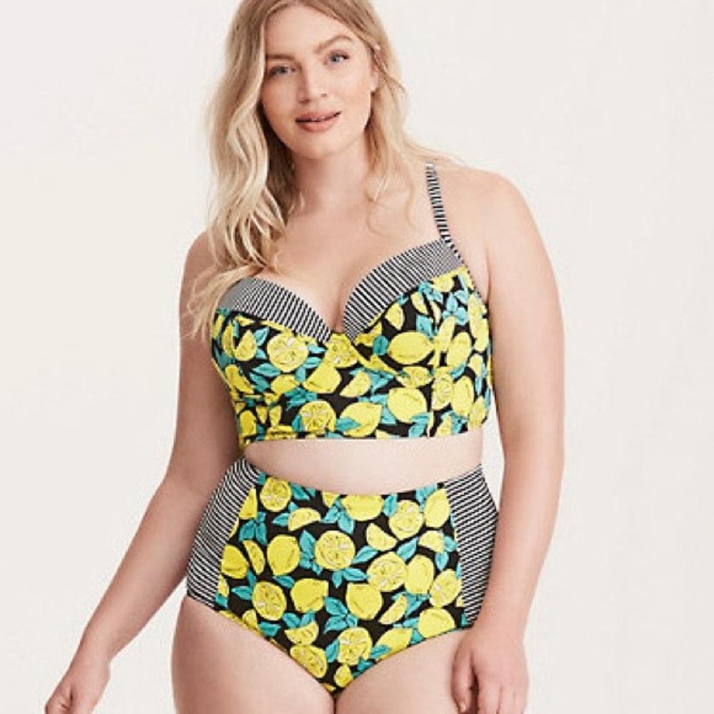 TORRID lemon print matching bikini set, 2X. - Picture 2 of 10